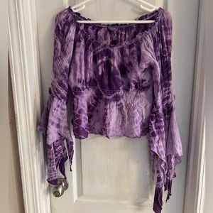 Rave purple & White Tie Dye Top with Bell Sleeves.  Women’s XL.